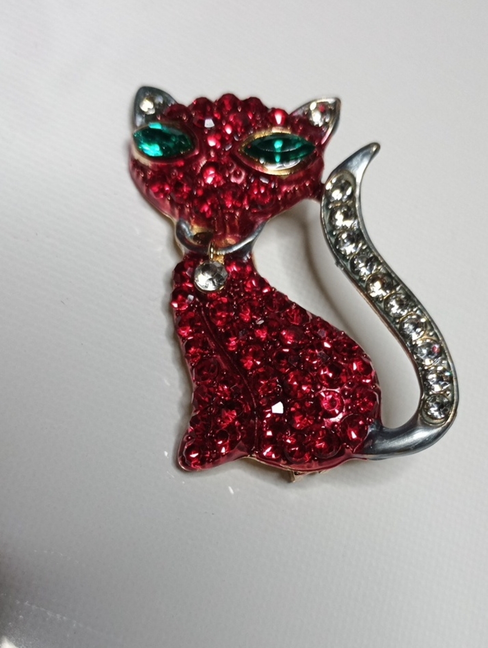 Red Crystal Cat Brooch with Green Eyes